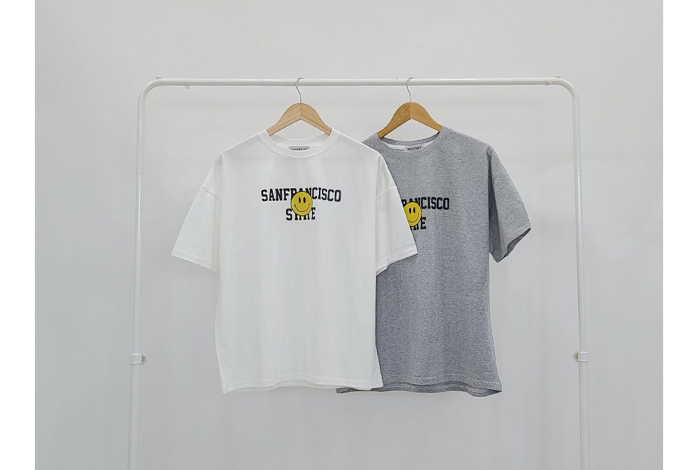 반팔 티셔츠 상품 이미지-S2L1